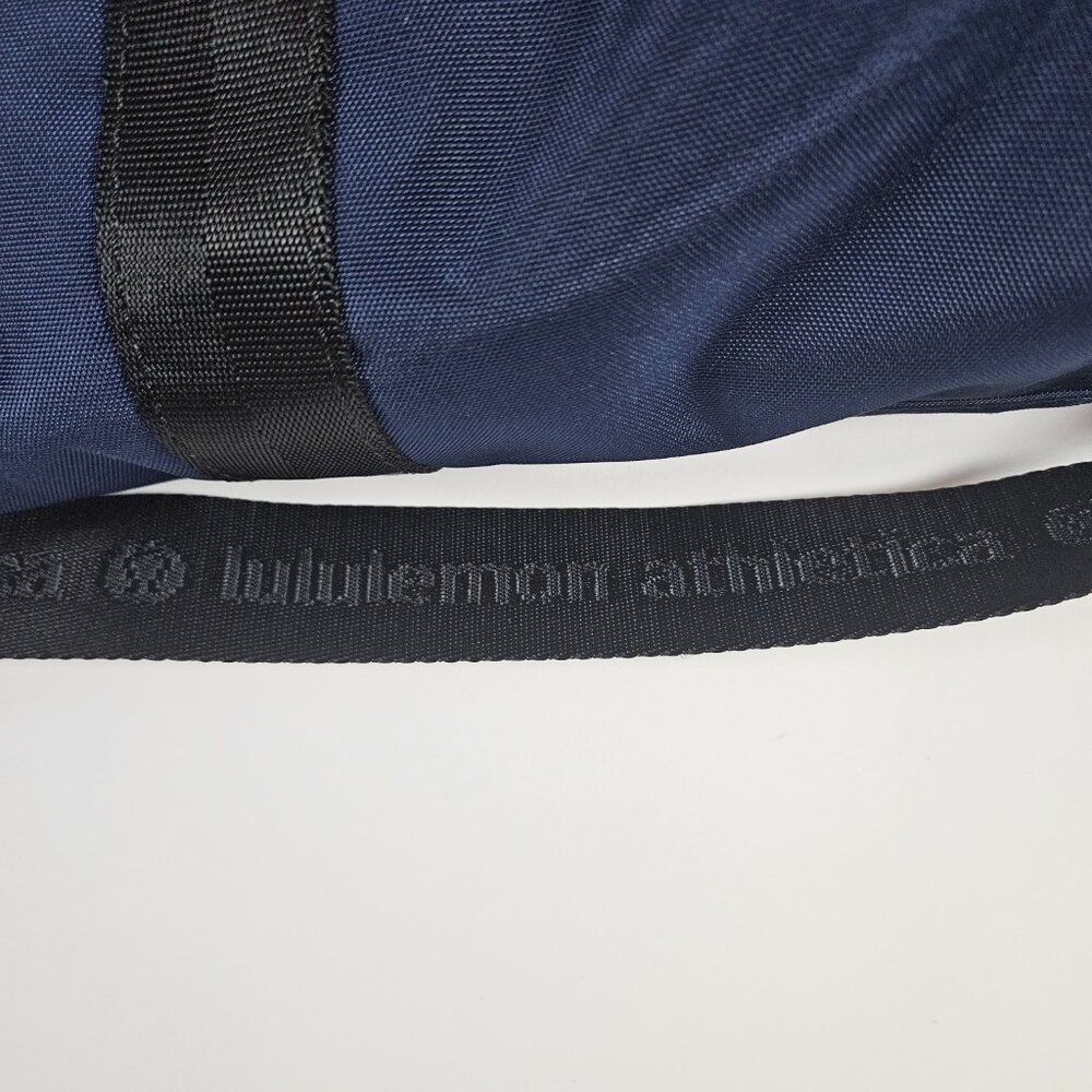 Lululemon Athletica Duffel Gym Yoga Bag Large Blue - Picture 2 of 10